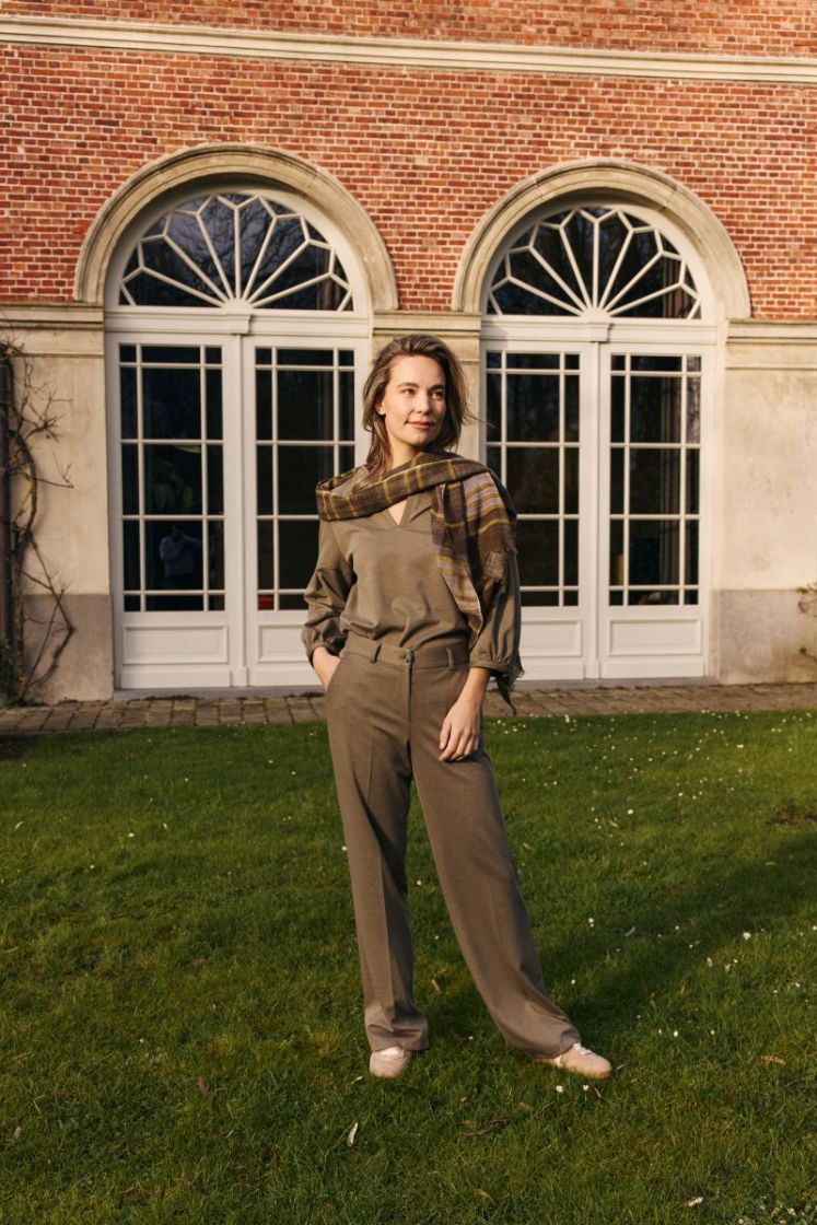 CARLA TAUPE 170