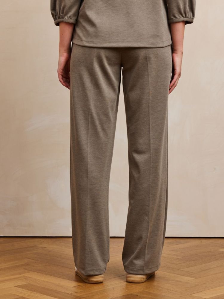 CARLA TAUPE 170