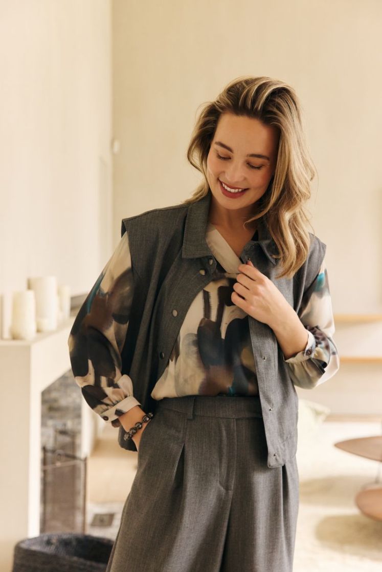 KIMBERLEY GREY CANARD